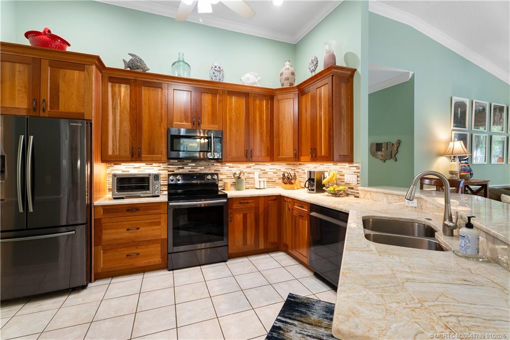 3642 SE Forecastle Ct