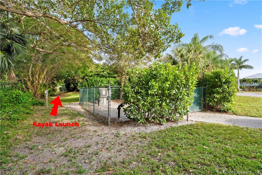 3642 SE Forecastle Ct