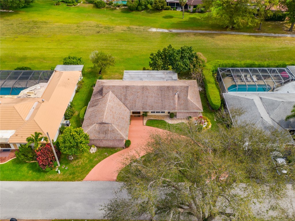 906 Munjack Circle