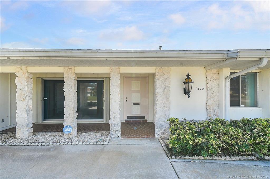 1512 SE Sunshine Avenue