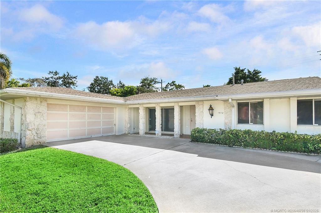 1512 SE Sunshine Avenue