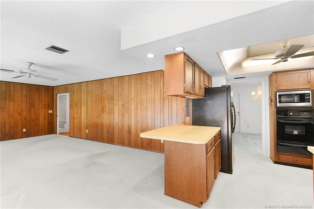 1512 SE Sunshine Avenue