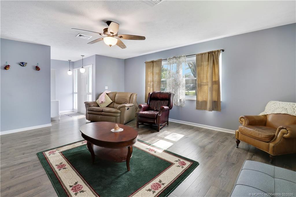 3065 SE Mimosa Street