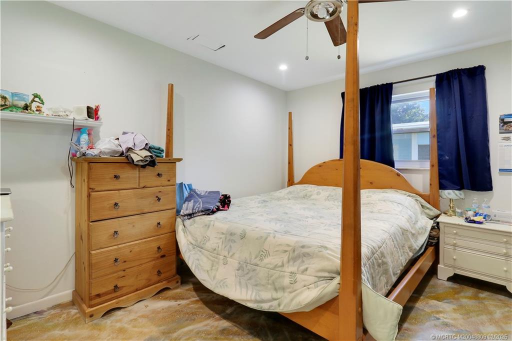 3065 SE Mimosa Street