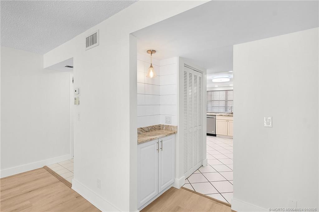 3100 SE Pruitt Road B101