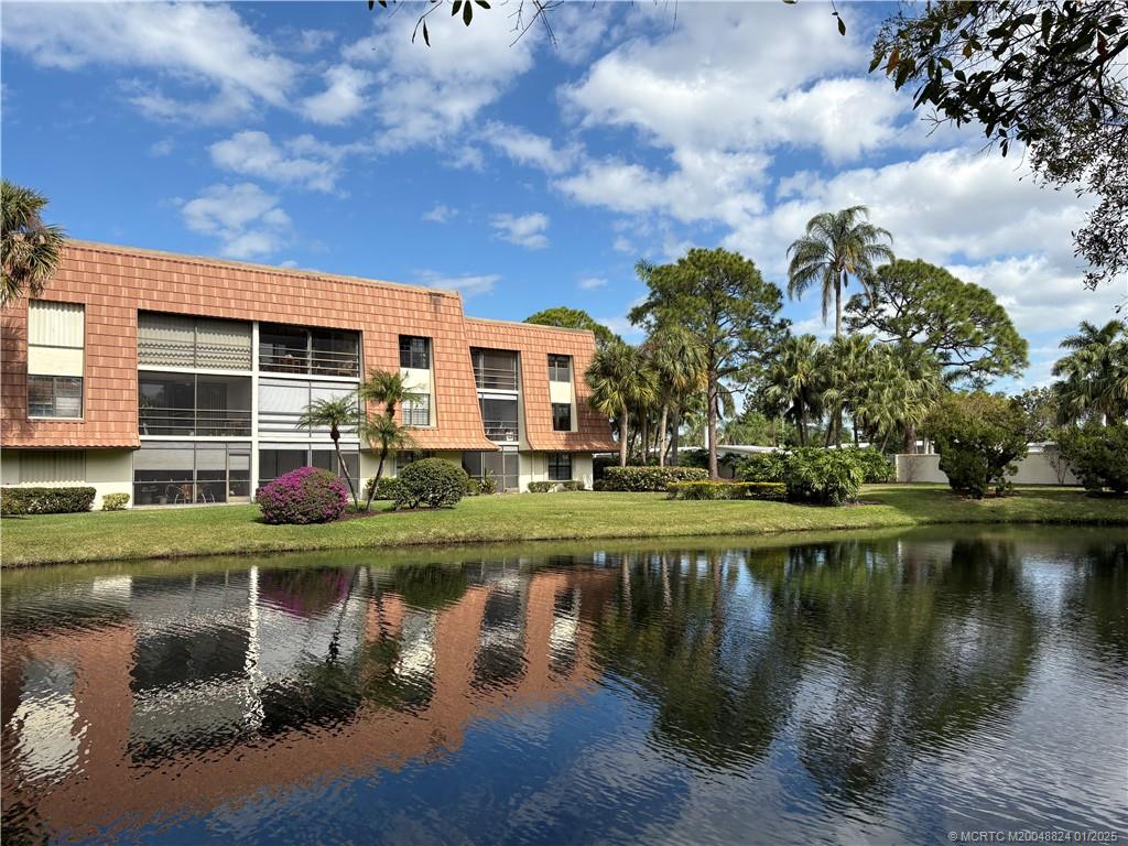 3100 SE Pruitt Road B101