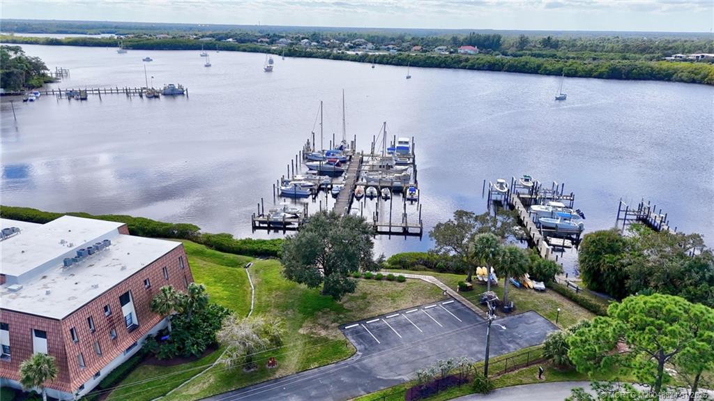 3100 SE Pruitt Road B101