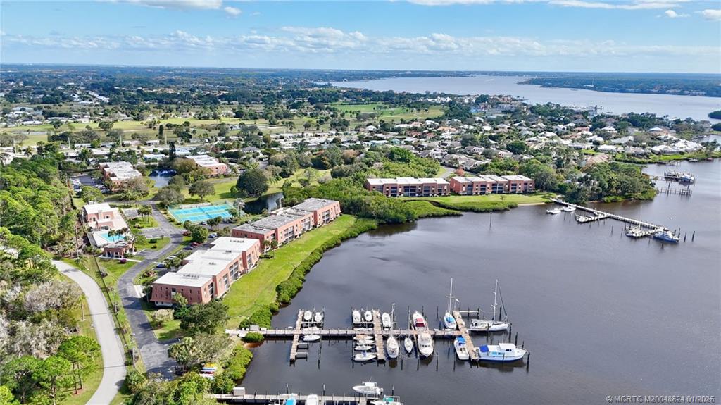 3100 SE Pruitt Road B101