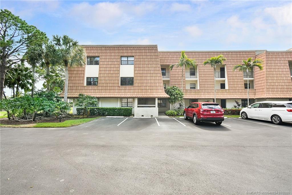 3100 SE Pruitt Road B101