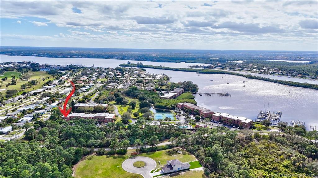 3100 SE Pruitt Road B101