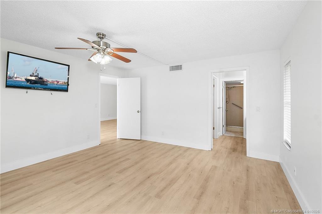 3100 SE Pruitt Road B101