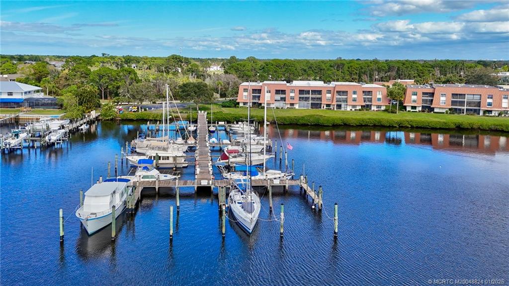 3100 SE Pruitt Road B101