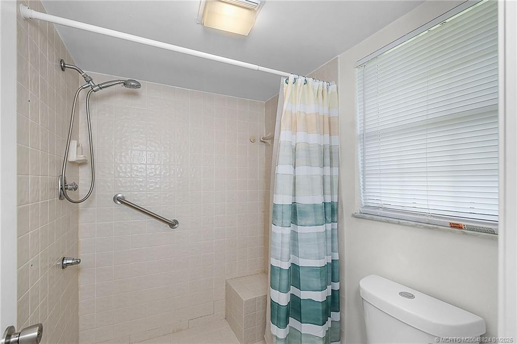 3100 SE Pruitt Road B101