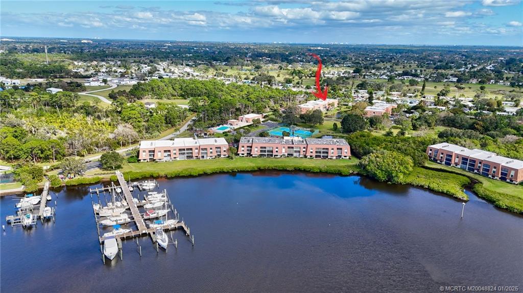 3100 SE Pruitt Road B101