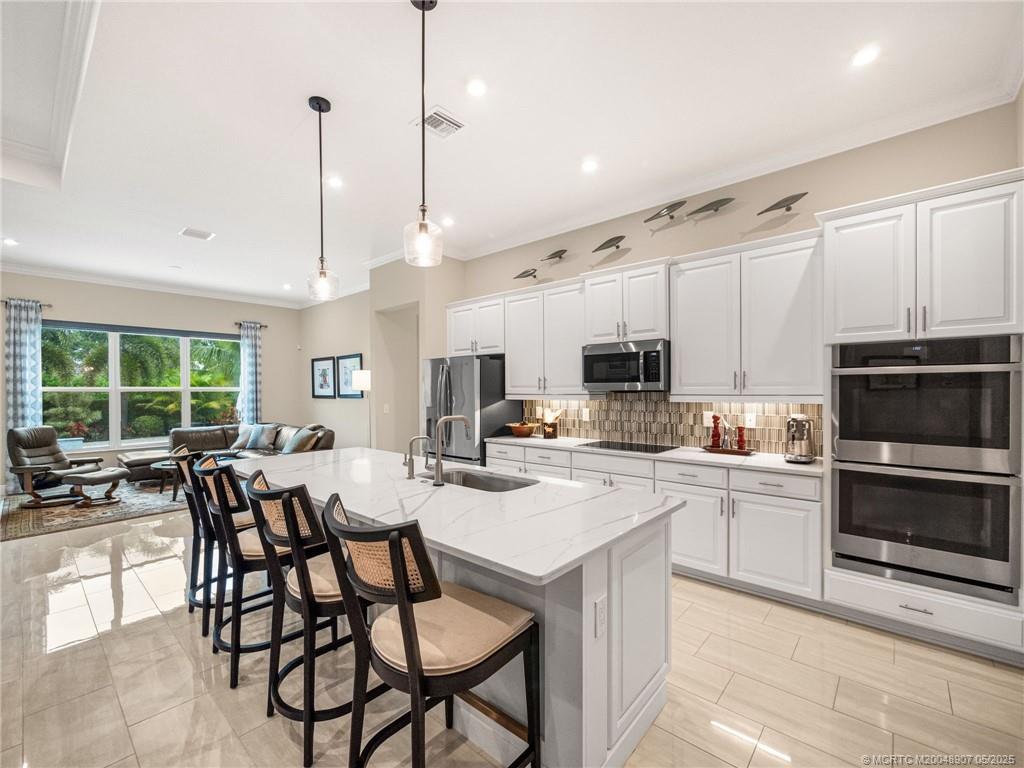 4853 SW Millbrook Lane