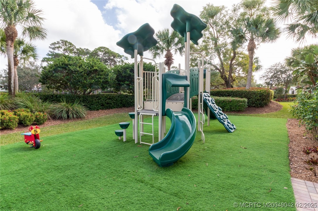 58 SW Palm Cove Drive