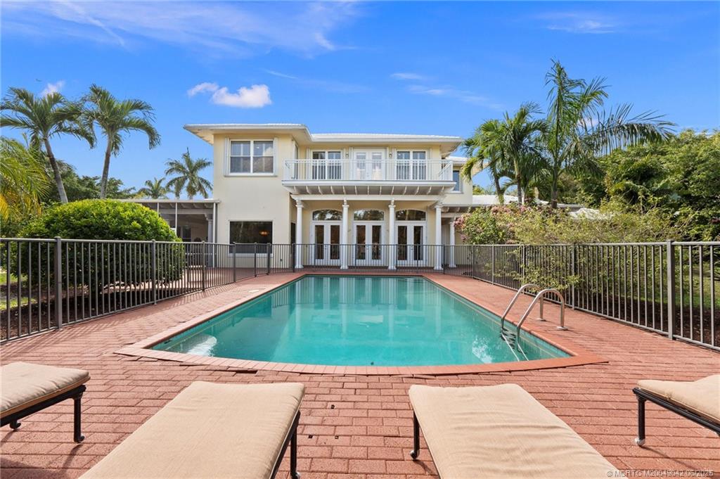 58 SW Palm Cove Drive