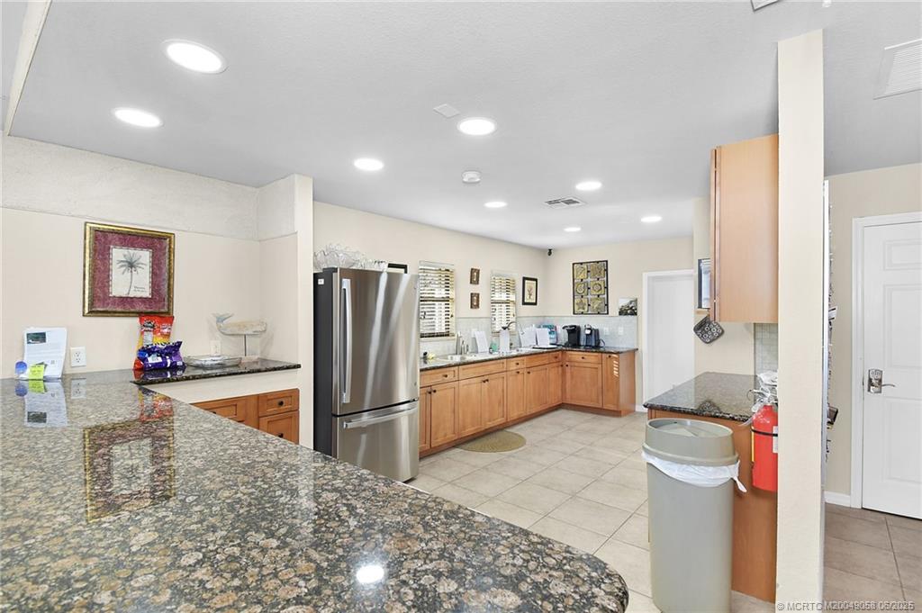 4250 N Highway A1a Highway 608