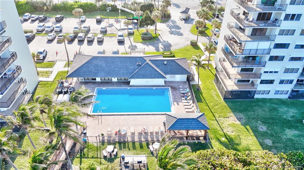 4250 N Highway A1a Highway 608