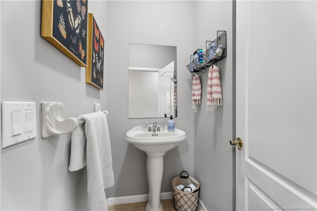 8783 SW Fishermans Wharf Drive