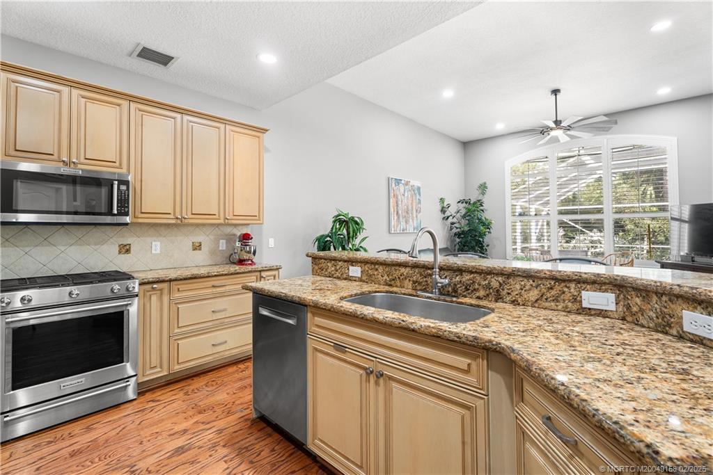 8783 SW Fishermans Wharf Drive