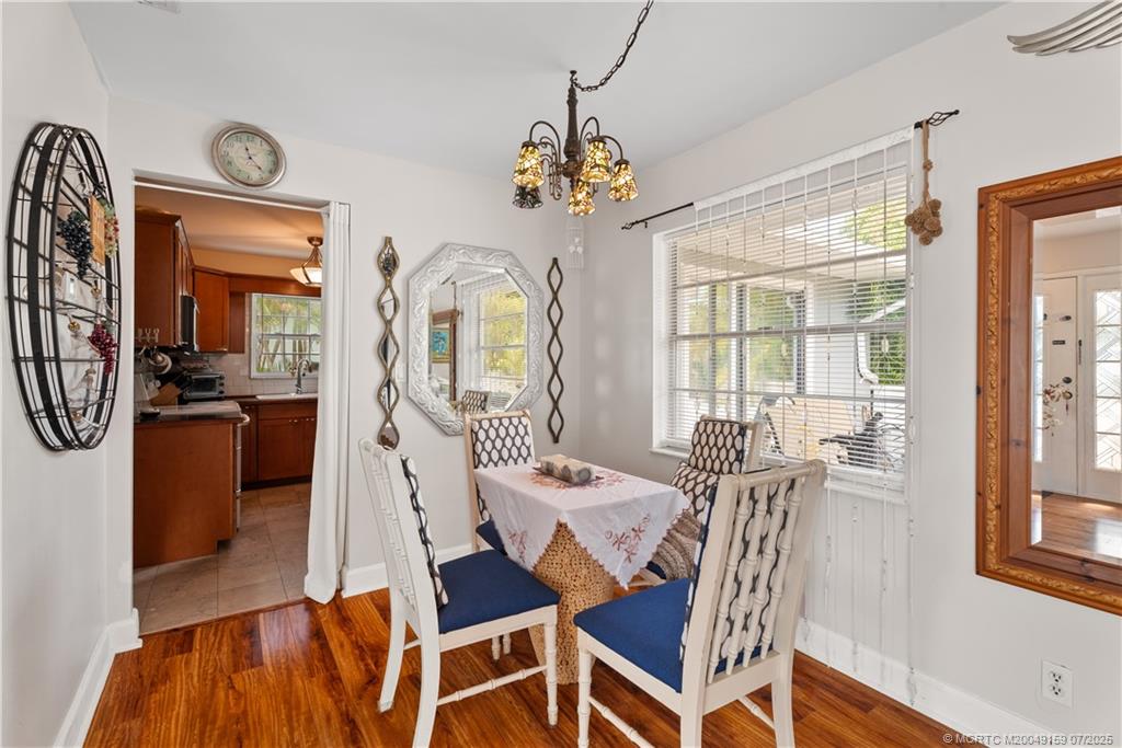 4805 SE Manatee Terrace