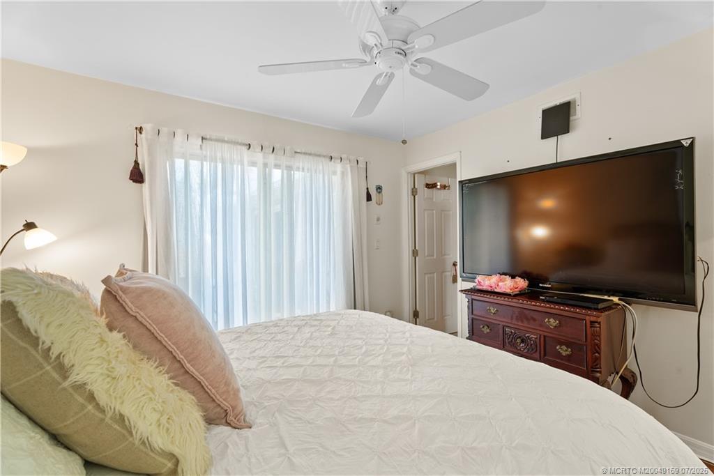 4805 SE Manatee Terrace