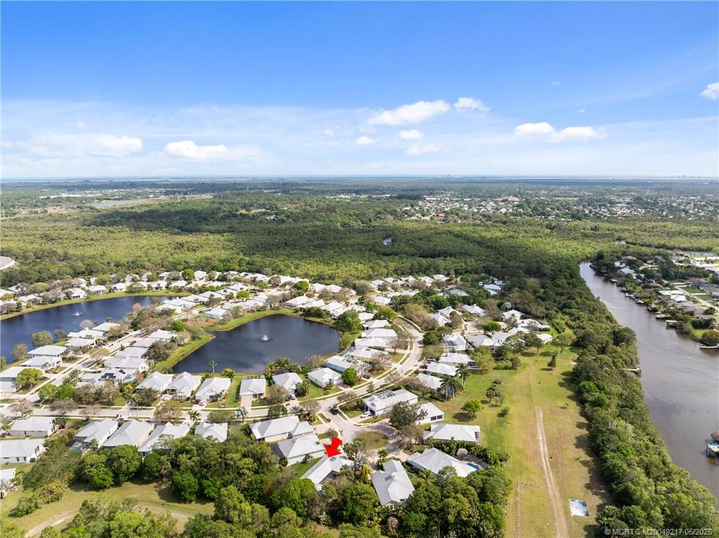446 NE Little Mullet Ct