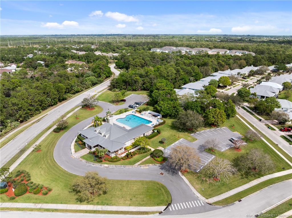 446 NE Little Mullet Ct