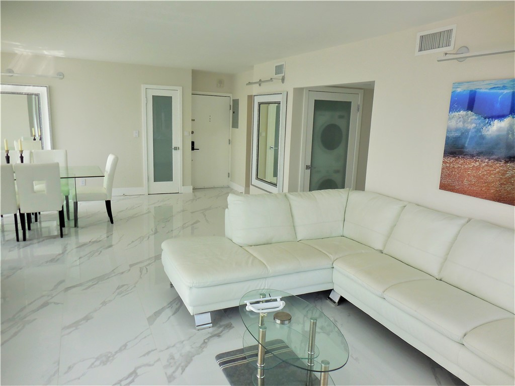 3442 NE Causeway Blvd 103