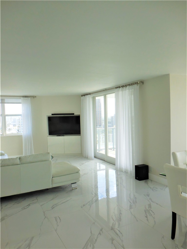 3442 NE Causeway Blvd 103