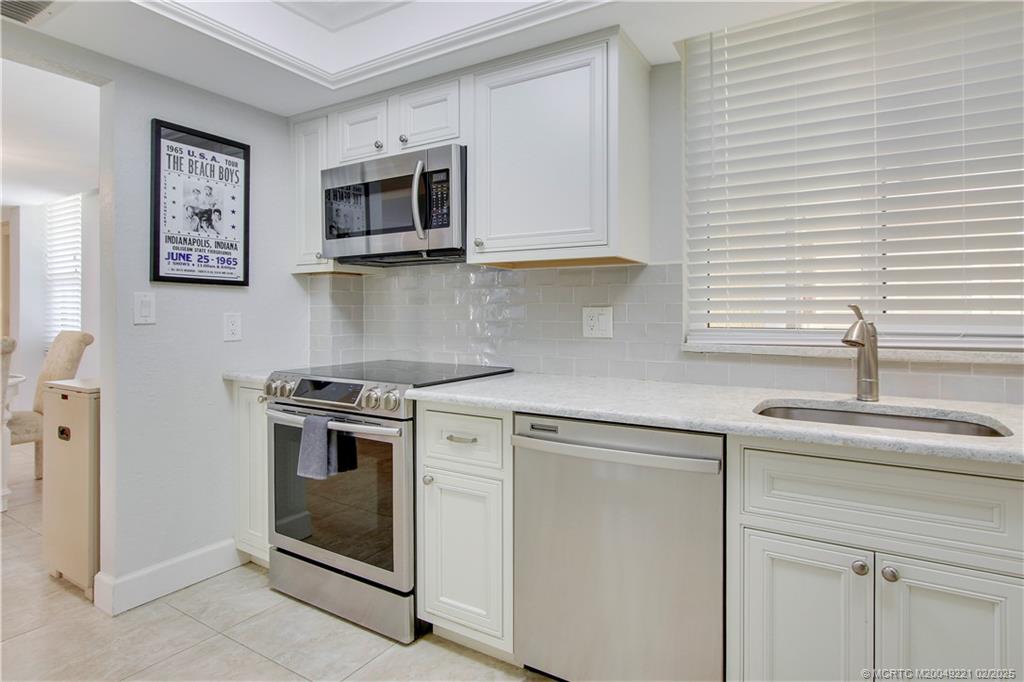 3442 NE Causeway Blvd 103