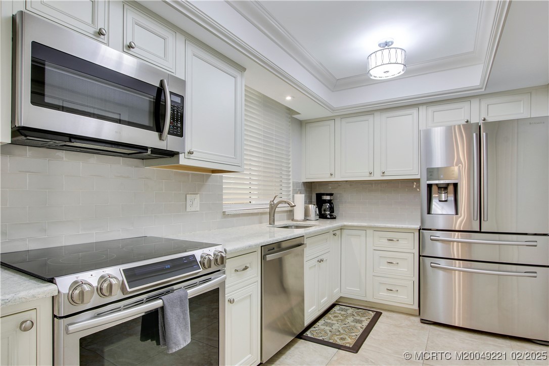 3442 NE Causeway Blvd 103
