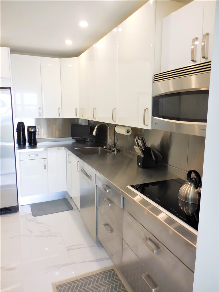3442 NE Causeway Blvd 103
