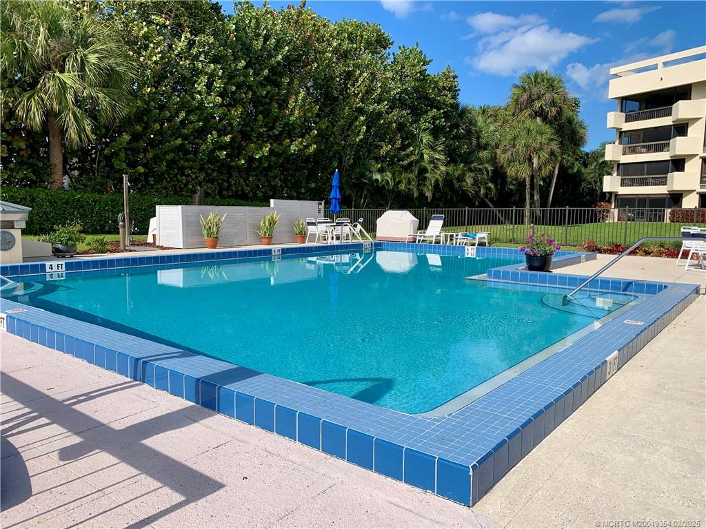 625 NW North River Drive 401