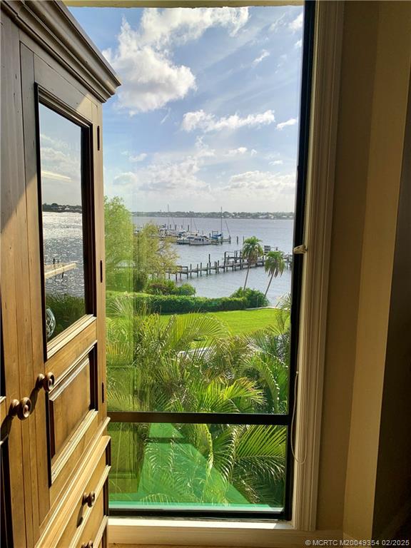 625 NW North River Drive 401