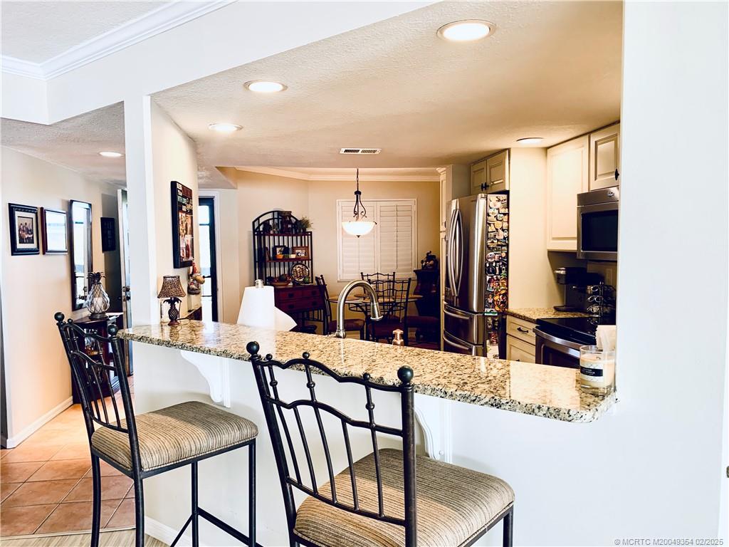 625 NW North River Drive 401