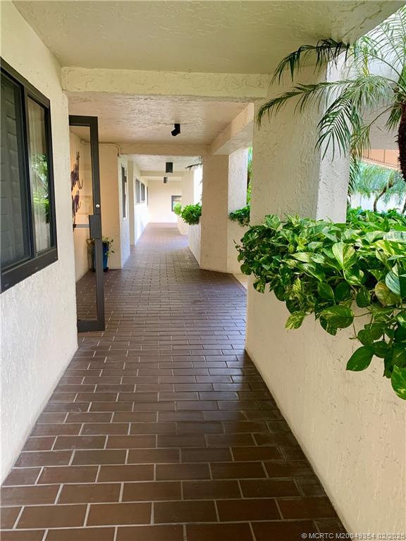 625 NW North River Drive 401