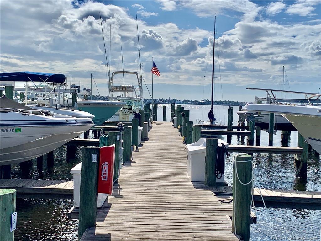 625 NW North River Drive 401