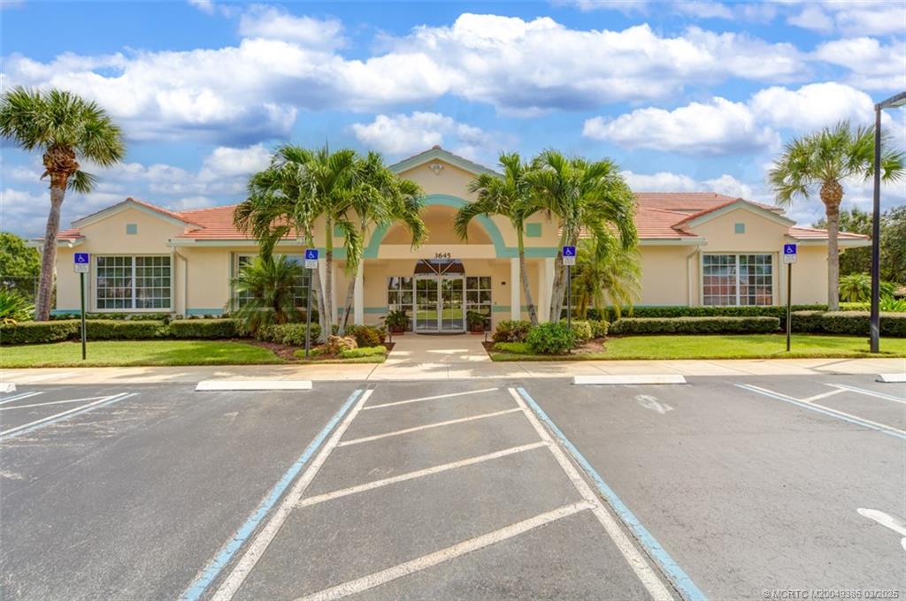 3759 SW Whispering Sound Drive