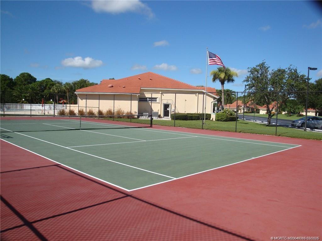 3759 SW Whispering Sound Drive