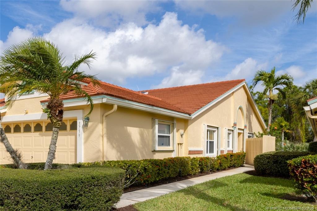 3759 SW Whispering Sound Drive