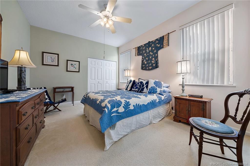 2213 SE Montrose Lane