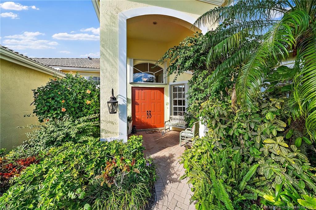 2213 SE Montrose Lane