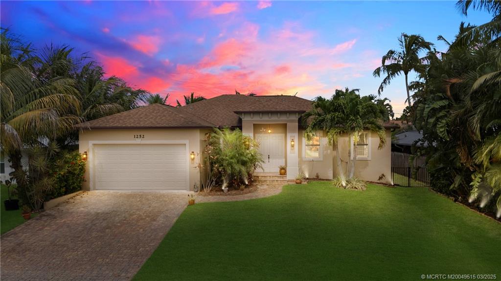 1252 SW Seahawk Way