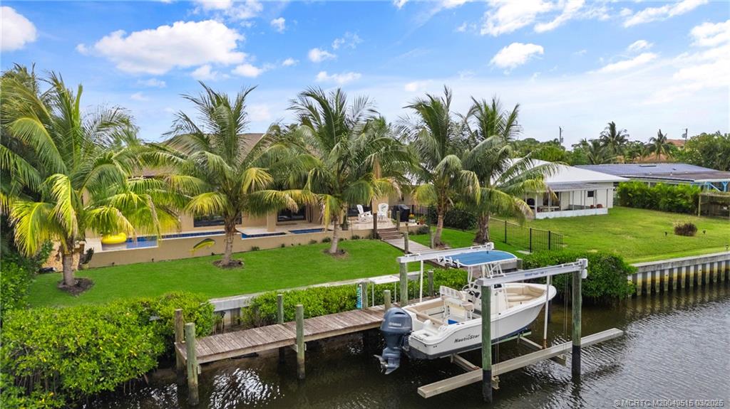 1252 SW Seahawk Way