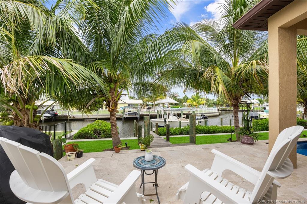 1252 SW Seahawk Way