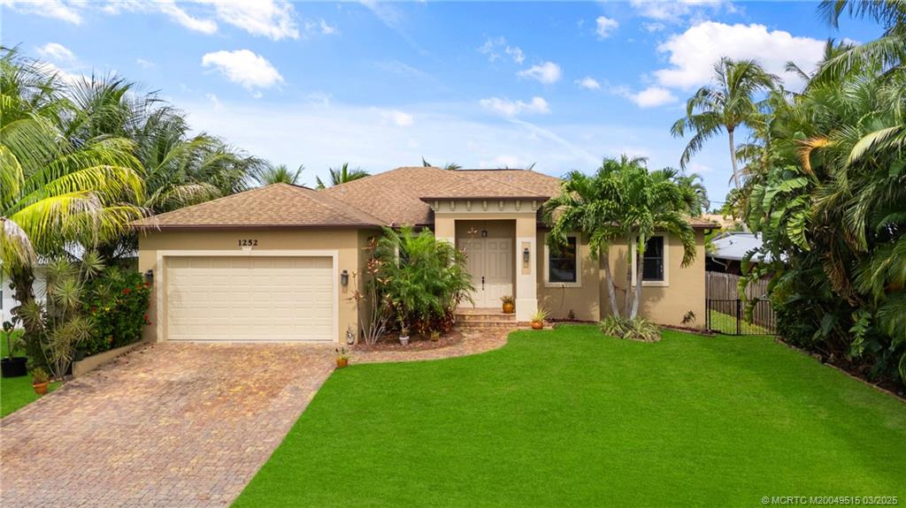 1252 SW Seahawk Way