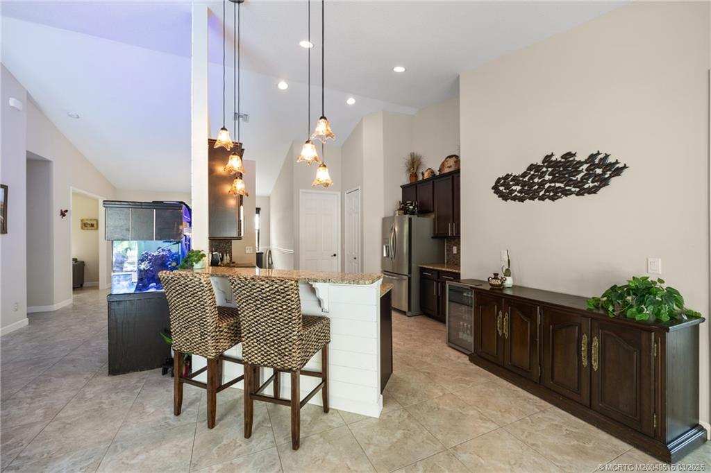1252 SW Seahawk Way
