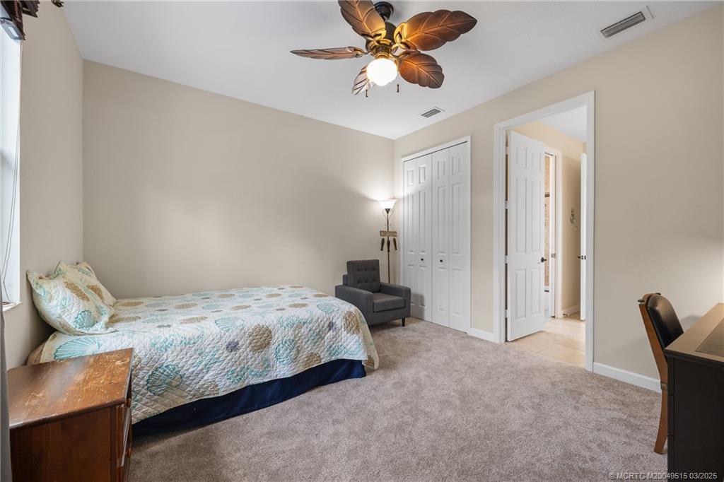 1252 SW Seahawk Way